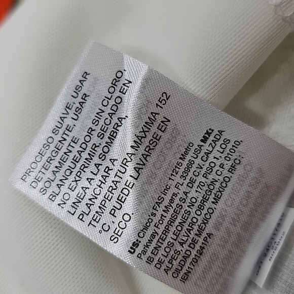 CHICO'S The So Slimming® 180 Brigitte Orchid Print Capris, NEW, Sz 4 - Picture 11 of 11